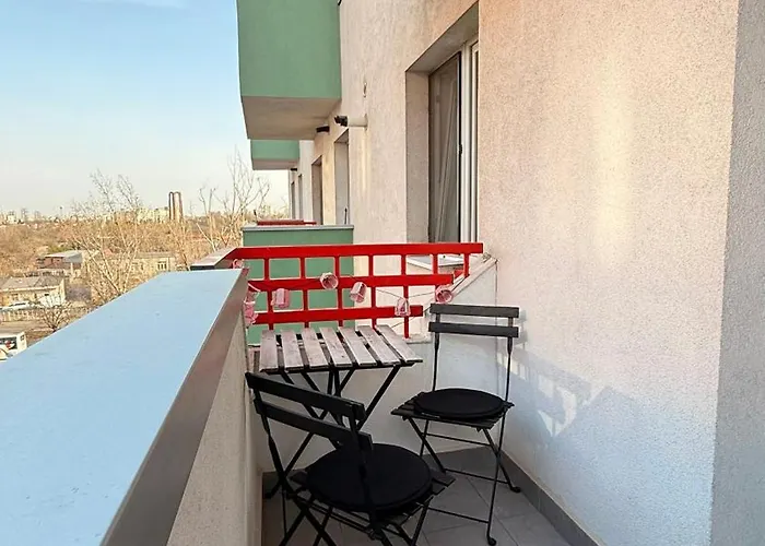 Isg - Near Carol Park & Unirii Area - Rh Living *